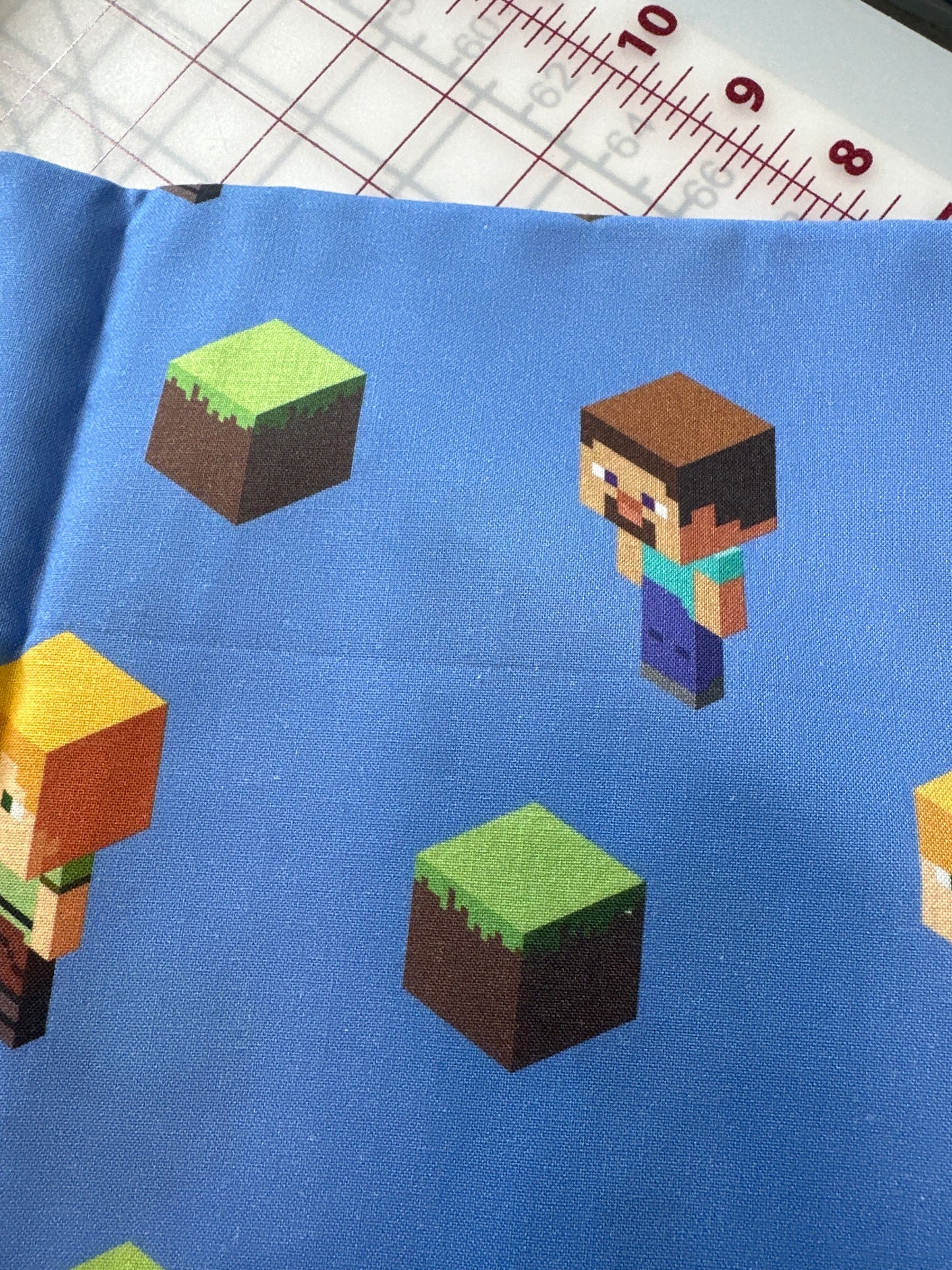 2 last cuts remain - Springs Creative - Minecraft - Alex & Steve Toss