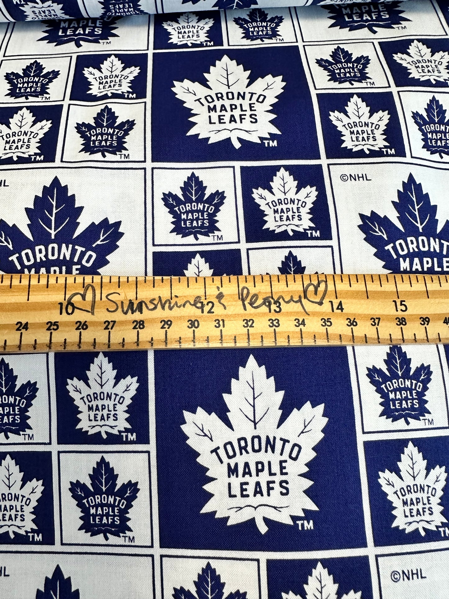 NHL Hockey Teams - Toronto Maple Leafs - Quilting Cotton - Per Half Metre