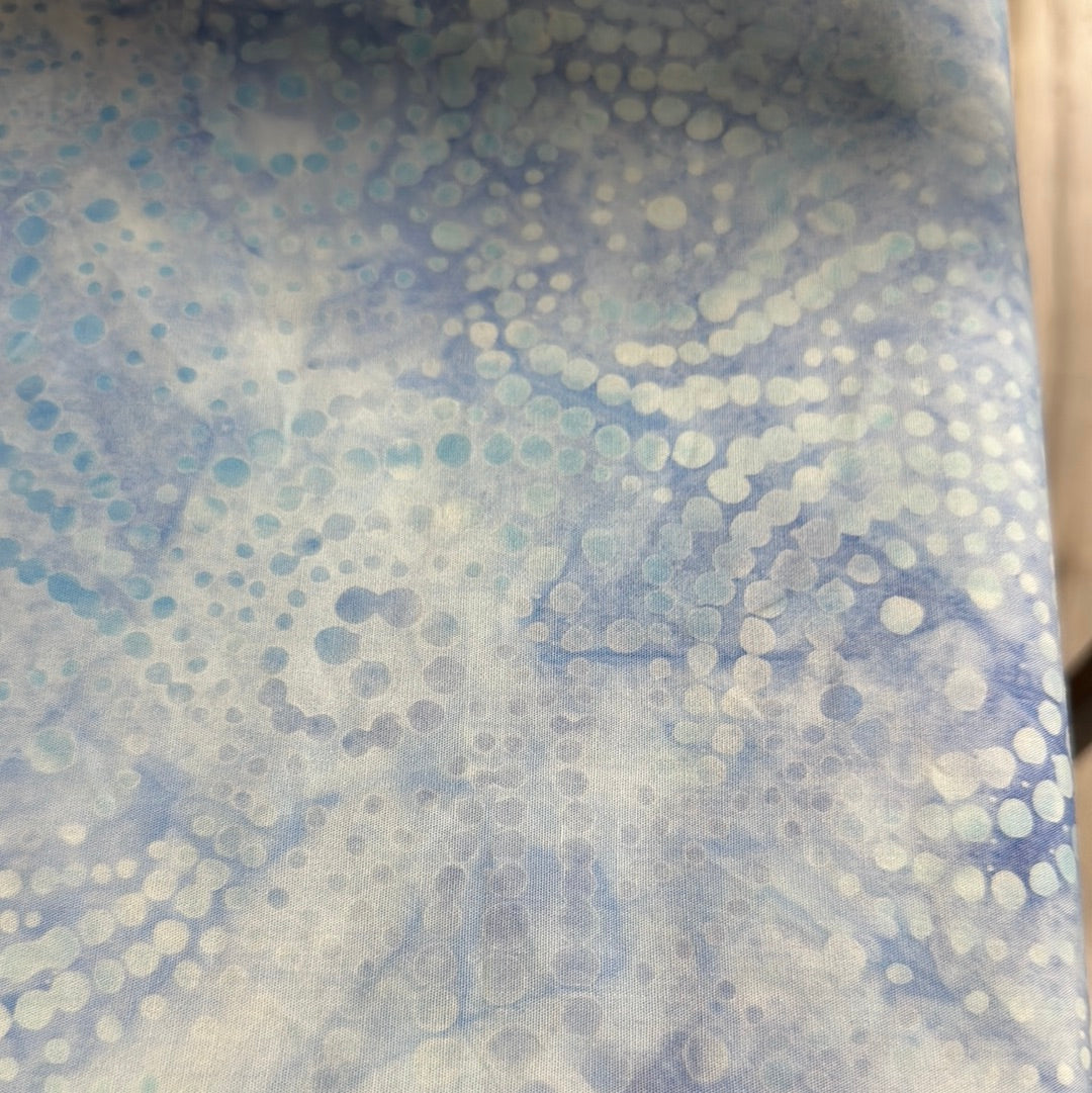 Robert Kaufman Artisan Batiks - Sky Blue - Swirls in Dots