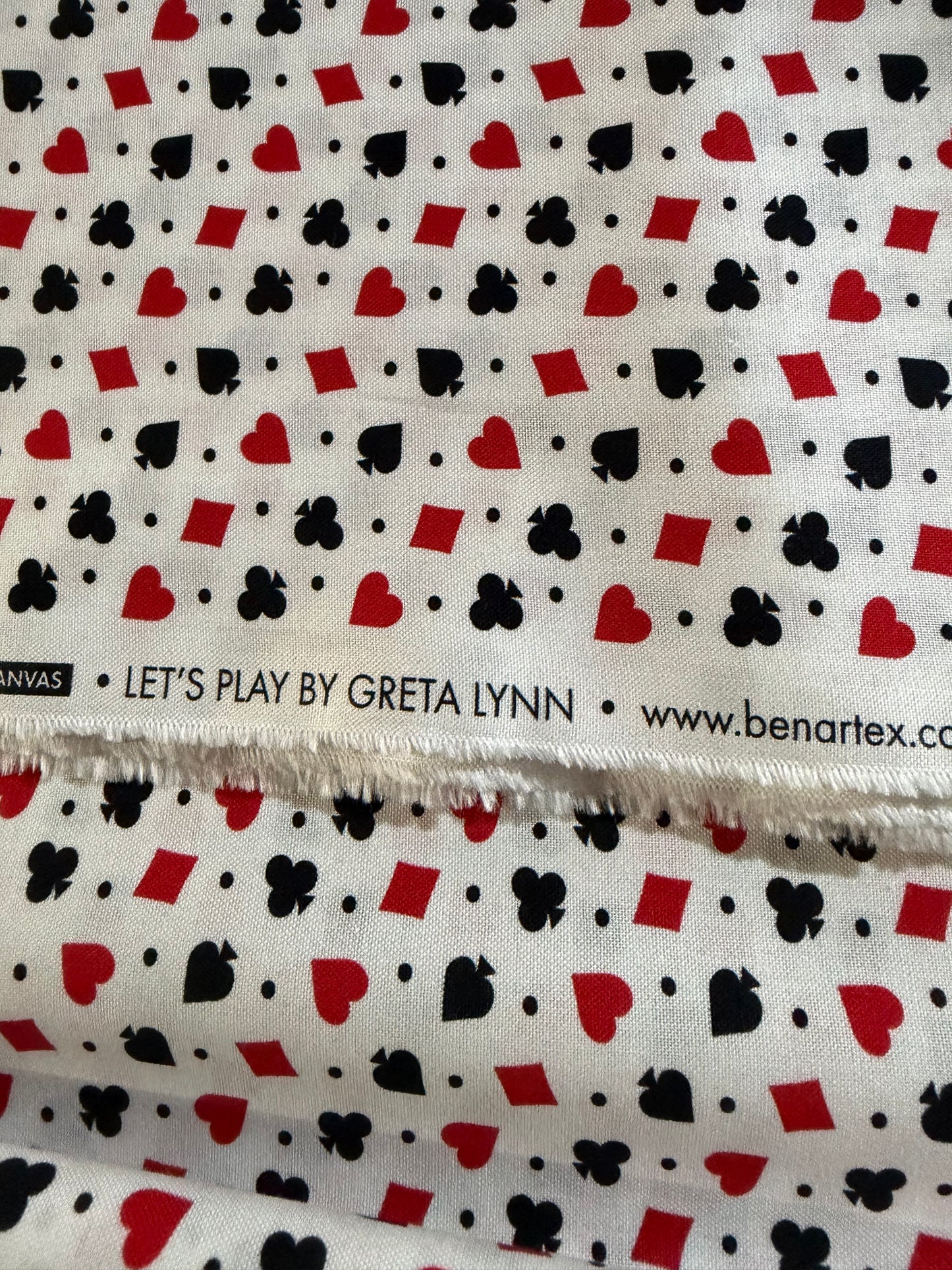 Benartex - Let’s play - Card Suits - White - priced by the half metre