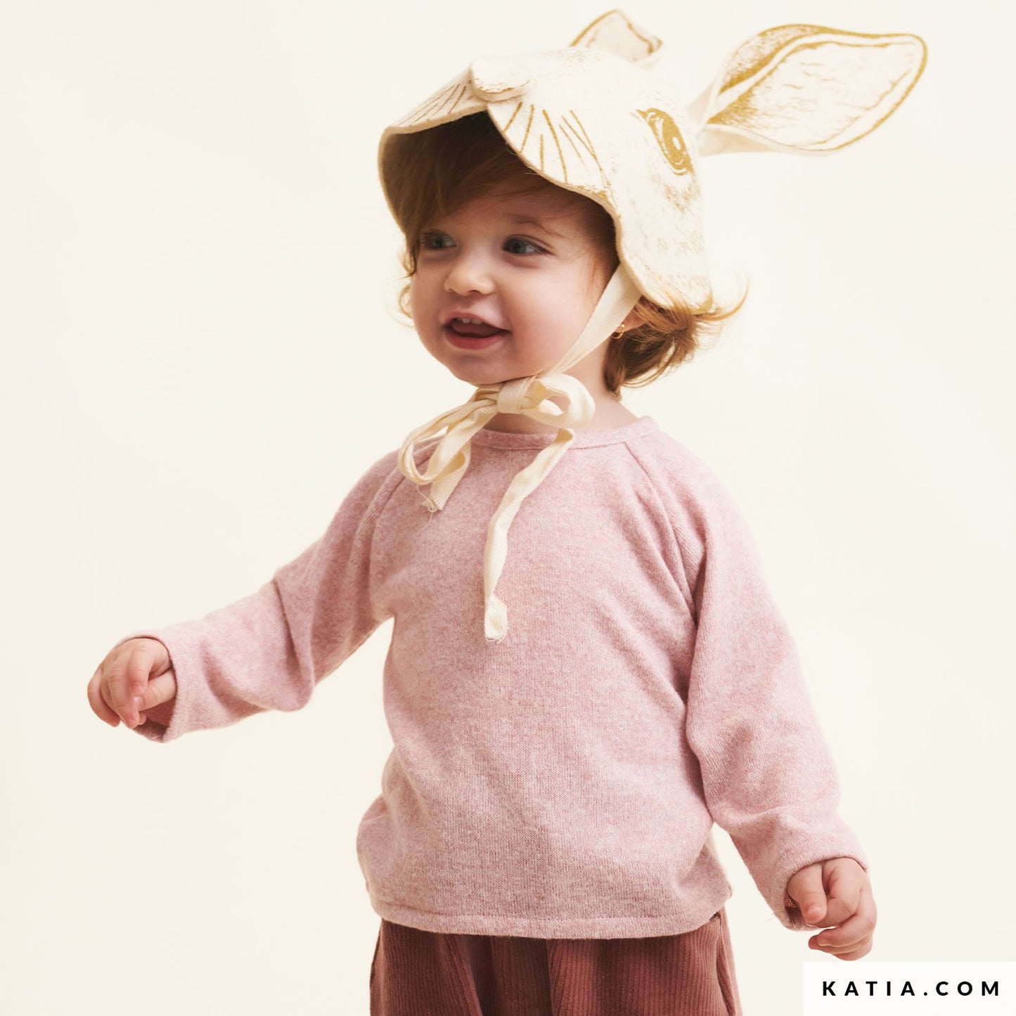 Katia Fabrics - Pattern Magazine - Textures  - Autumn/Winter 2023 - 2024