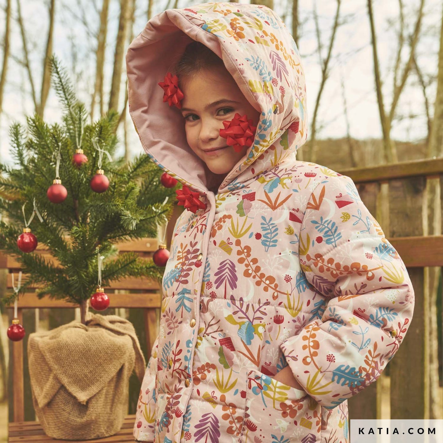 Katia Fabrics - Pattern Magazine - Textures  - Autumn/Winter 2023 - 2024