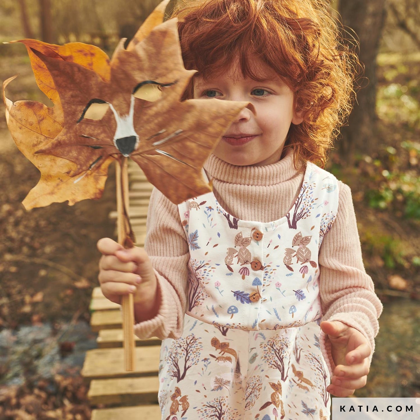 Katia Fabrics - Pattern Magazine - Textures  - Autumn/Winter 2023 - 2024