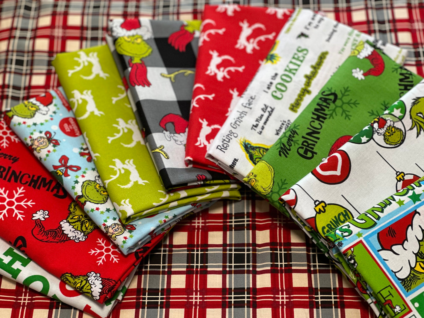 Grinch Box - Robert Kaufman - Dr. Seuss - Christmas - How the Grinch Stole Christmas - Mega Stash