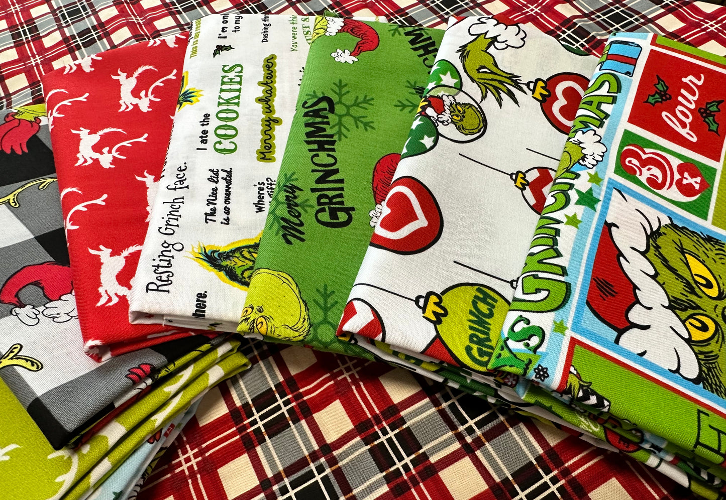 Grinch Box - Robert Kaufman - Dr. Seuss - Christmas - How the Grinch Stole Christmas - Mega Stash