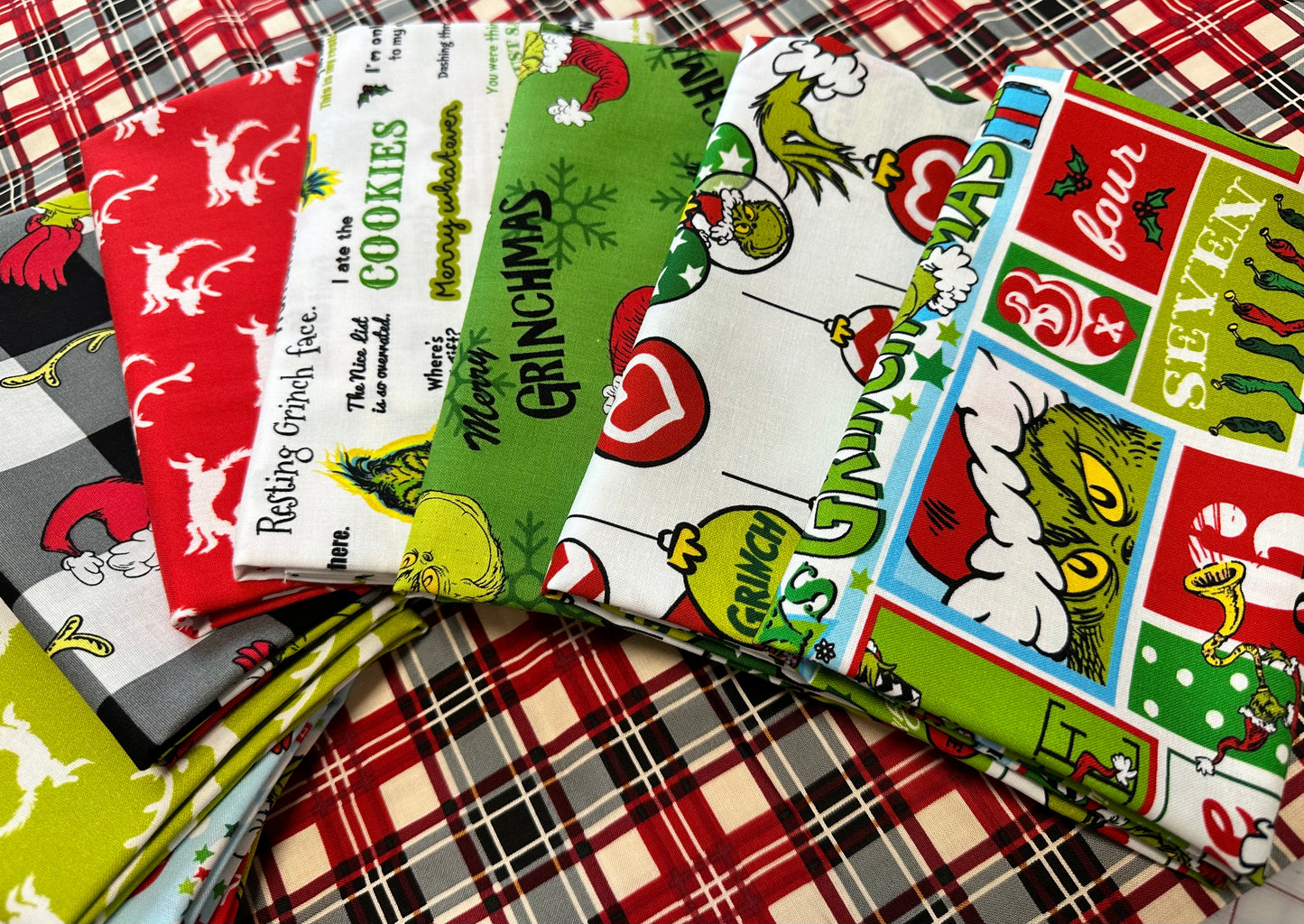 Grinch Box - Robert Kaufman - Dr. Seuss - Christmas - How the Grinch Stole Christmas - Mega Stash