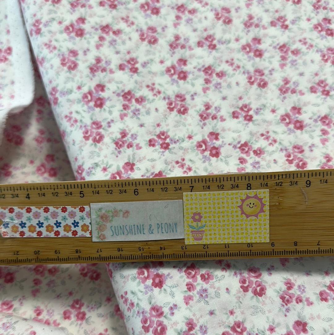 Last cut - 1 full metre - Petite garden - Vintage Pink Floral - by Sevenberry for Robert Kaufman Fabrics