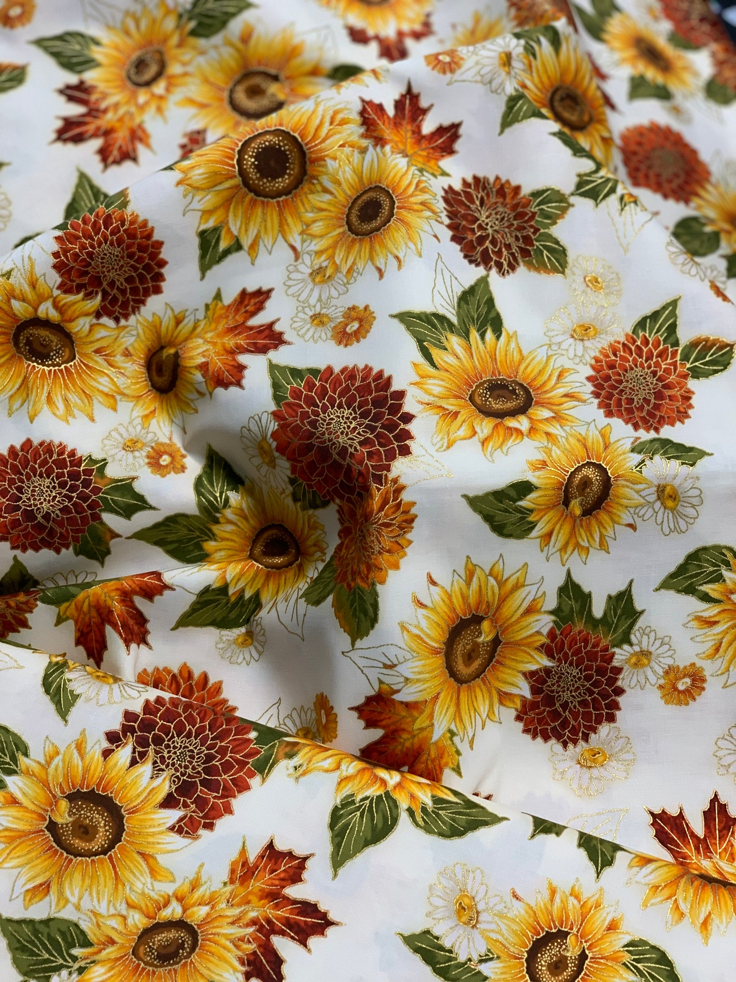 Last cut from bolt - approx 19.5" x Width of fabric - Robert Kaufman - Autumn Bouquet Vintage Sunflowers Metallic on Cream