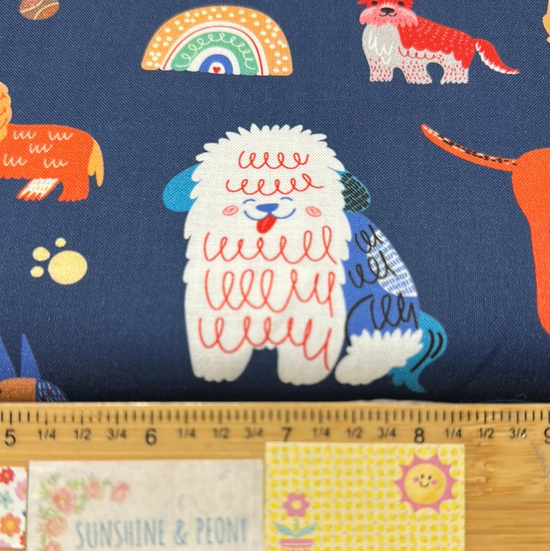 Moustaches et queues - Teckels (Weiner Dogs) dans Pulls on Navy - par Robert Kaufman