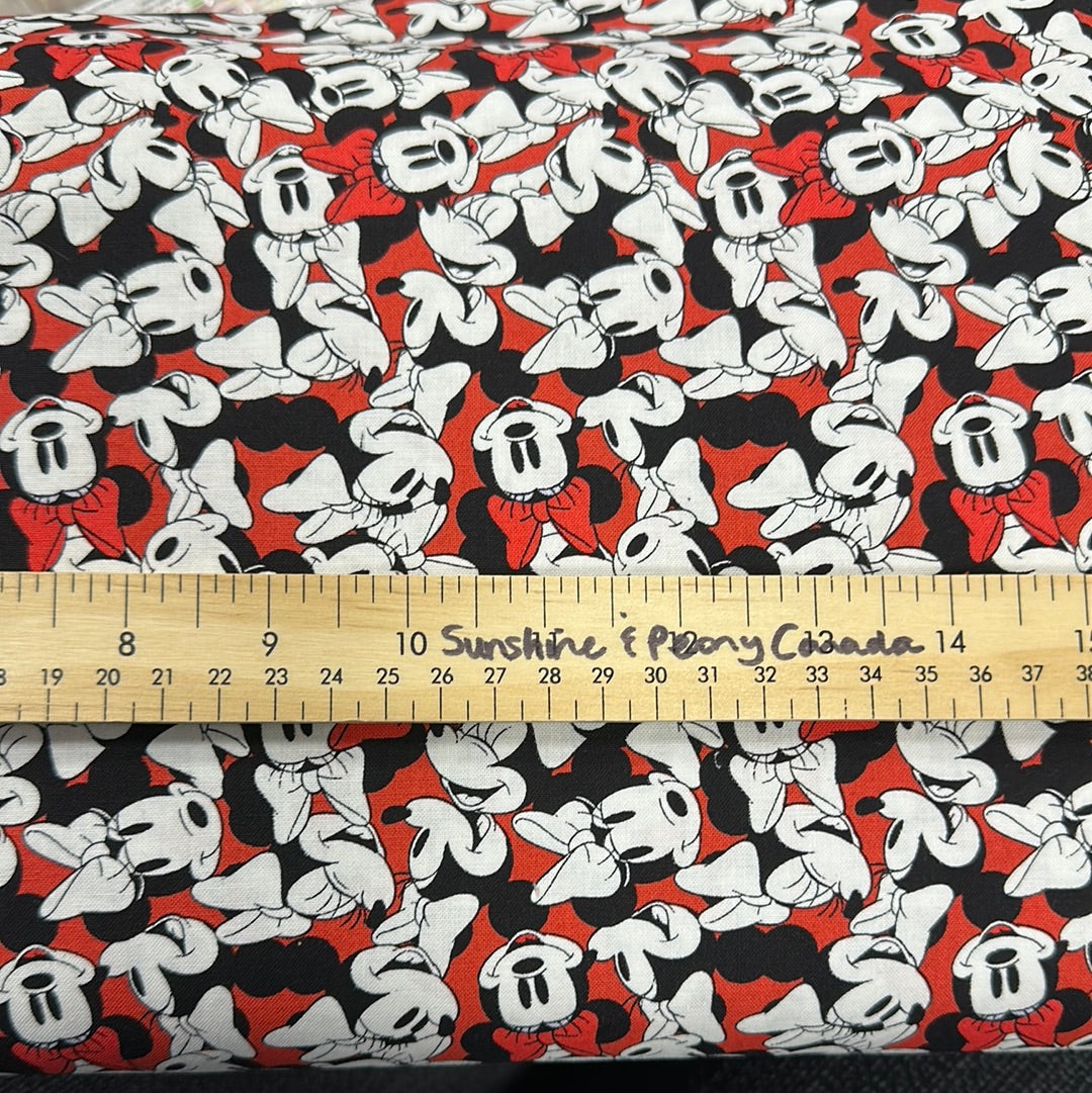 Minnie Mouse - Tossed Stack - Priced by the Half Metre