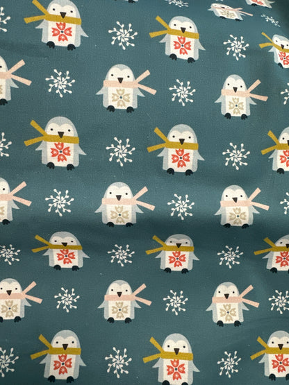 Dashwood Studio  - Winter Folk - Festive Penguins