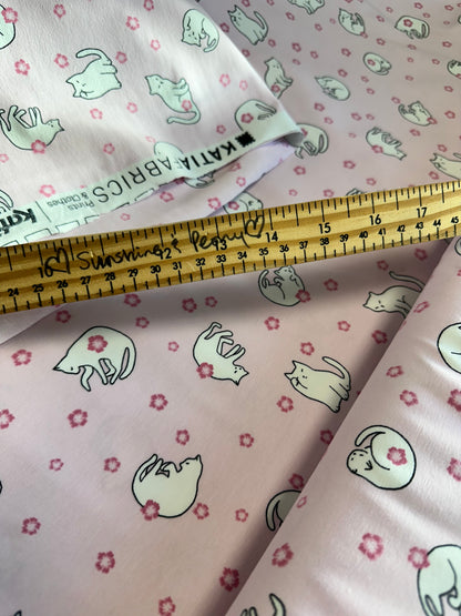 Tricot - Katia Fabrics - Rose - Chats en fleurs de cerisier - Jersey - vendu au demi-mètre 