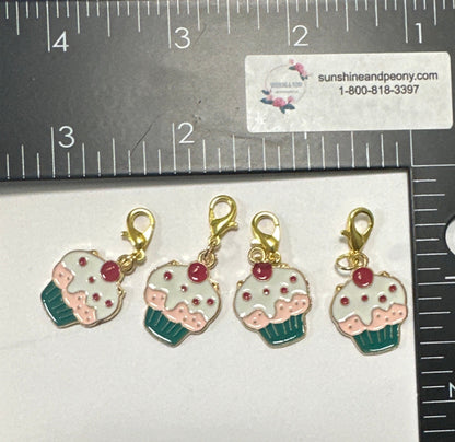 Stitch Marker / Zipper pull - Charm - Cupcake with frosting and cherry on top