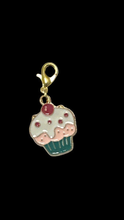Stitch Marker / Zipper pull - Charm - Cupcake with frosting and cherry on top