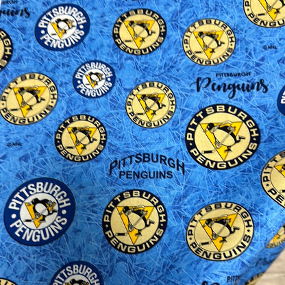 NHL Hockey Teams - NHL Hockey Pittsburgh throwback logo -  Penguins - Quilting Cotton - Per Half Metre