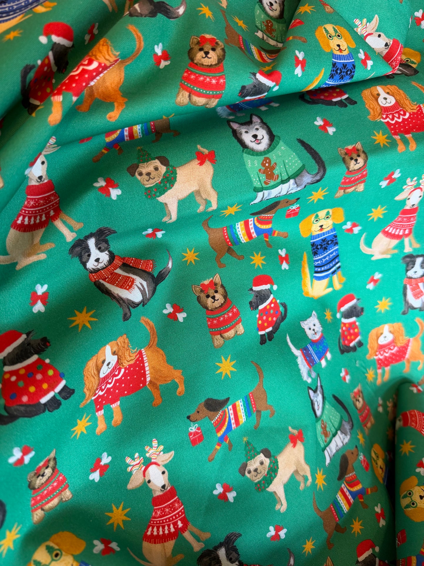 Dear Stella - Santa's little helper - Emerald  - New for 2026 - Sold by the half metre