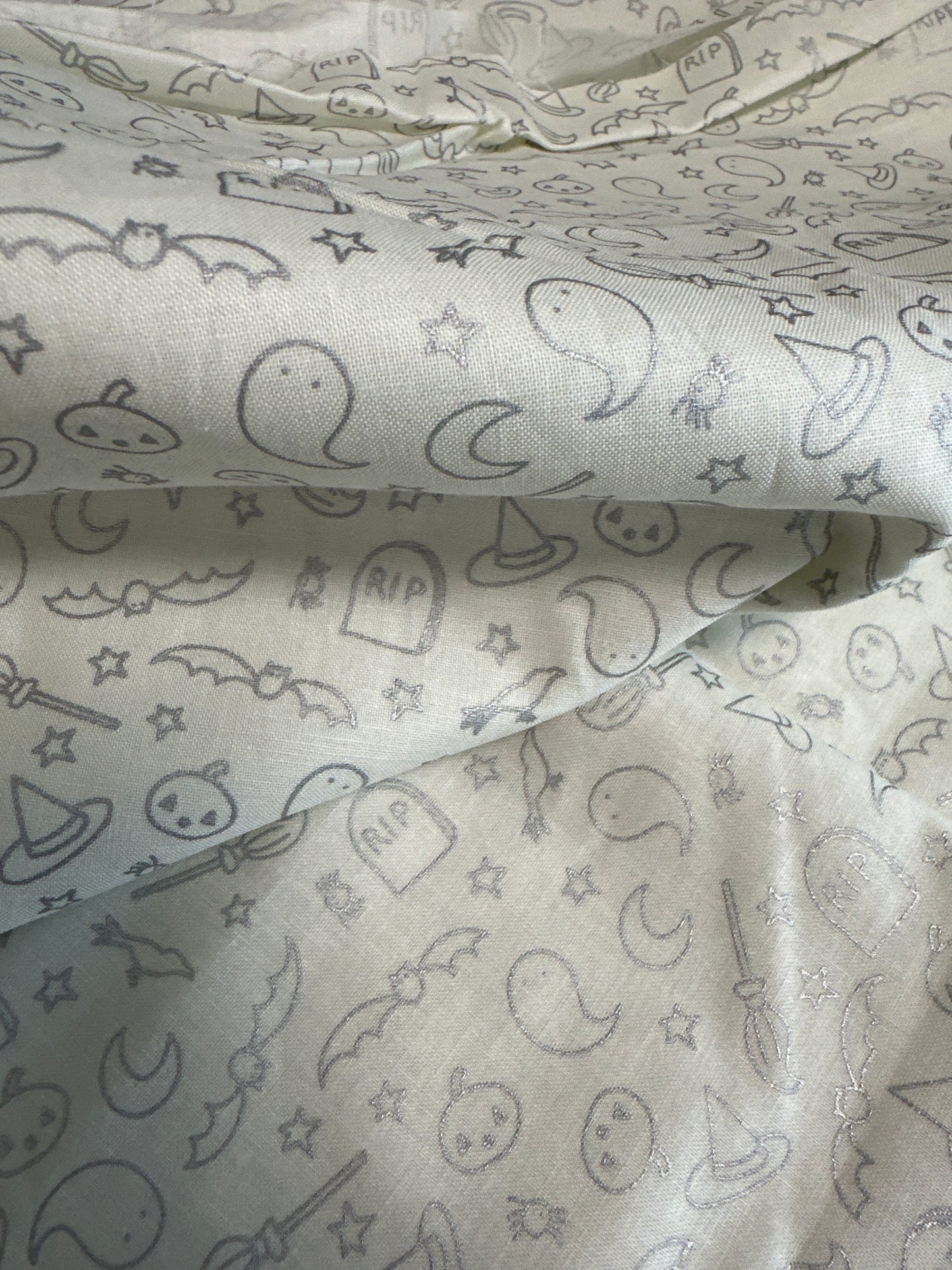 Last cut from bolt - approx. full yard 36” x width of fabric - Riley Blake - Spooky Hollow - Icons - Eggshell  - Silver Sparkle