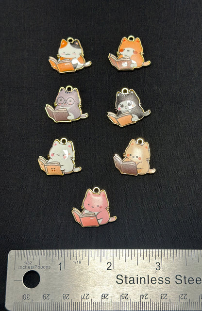 Enamel - Smart Cats -  Reading - Charm