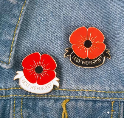 Enamel Pin - Remembrance Day - Lest we Forget (Black)