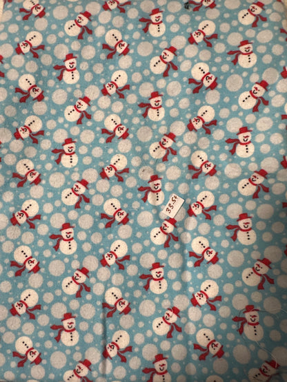 Last cut from bolt - last 33.5” x width of fabric  - 
Flannel by Fabric Creations - Snowmen on Blue