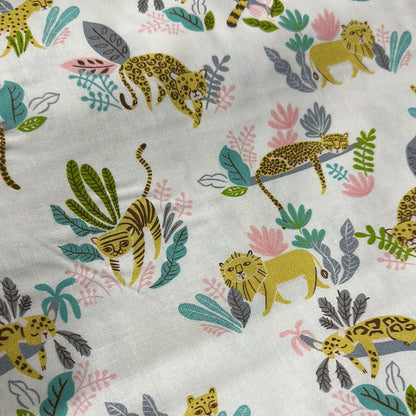 Blend Fabrics - Lions, Tigers and More - Wild Cats - White