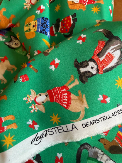Dear Stella - Santa's little helper - Emerald  - New for 2026 - Sold by the half metre