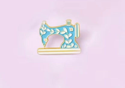 Enamel Sewing Machine Brooch / Pin