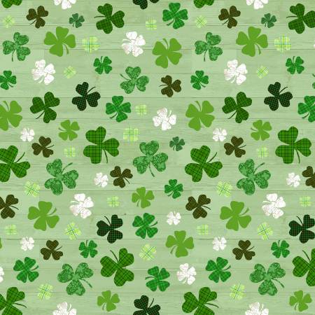 Last half metre - Henry Glass - Green Clover on Wood Grain - Perfect for St. Patrick's Day