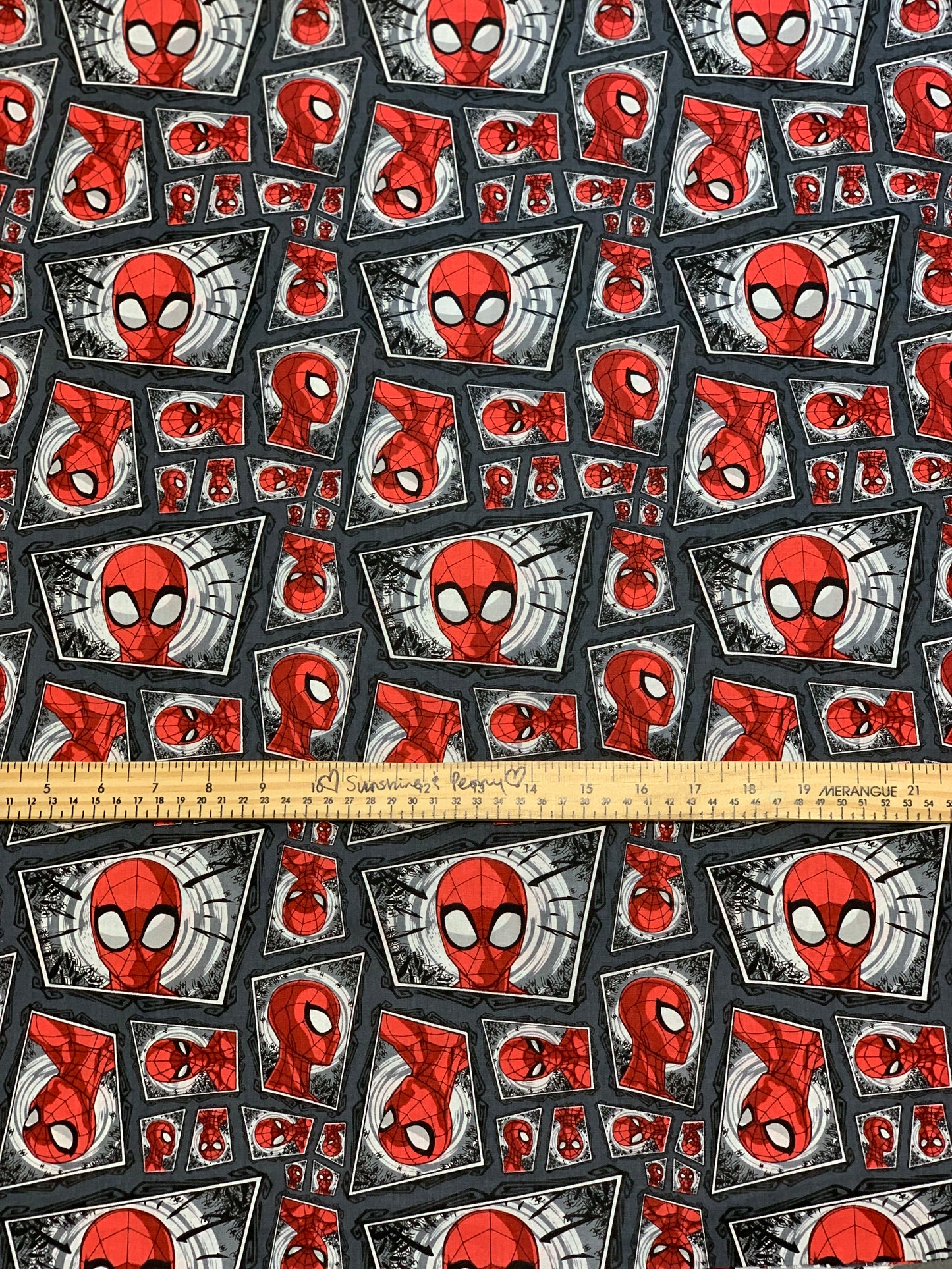 Springs Creative - Marvel  - Spider Man - Comic Swirl
