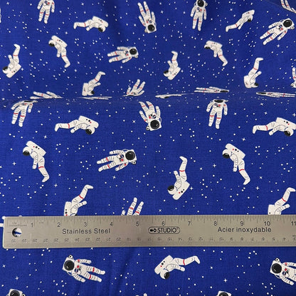 Bleu de la NASA - Riley Blake - astronautes sur fond bleu spatial