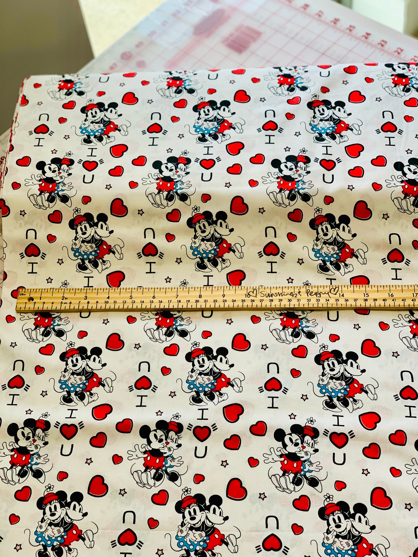 Disney Mickey & Minnie Vintage -  I Love You - Priced by Half Metre