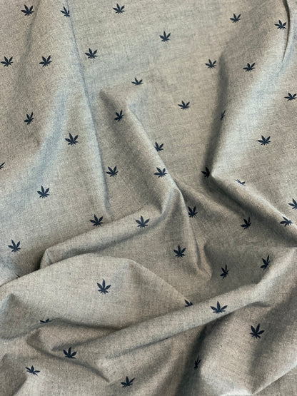 Chambray Union- American Minis by Robert Kaufman  - Cannabis flowers