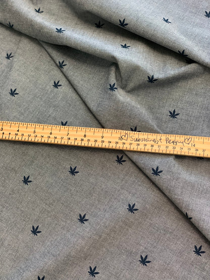Chambray Union- American Minis by Robert Kaufman  - Cannabis flowers