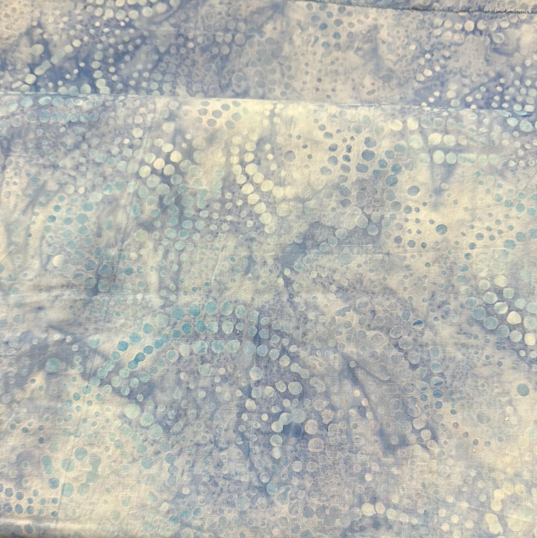 Robert Kaufman Artisan Batiks - Sky Blue - Swirls in Dots