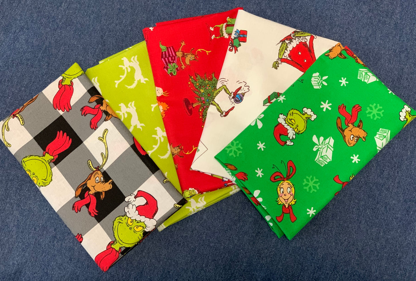 Robert Kaufman - Grinch Christmas Fabrics  - Fat Quarter Bundle