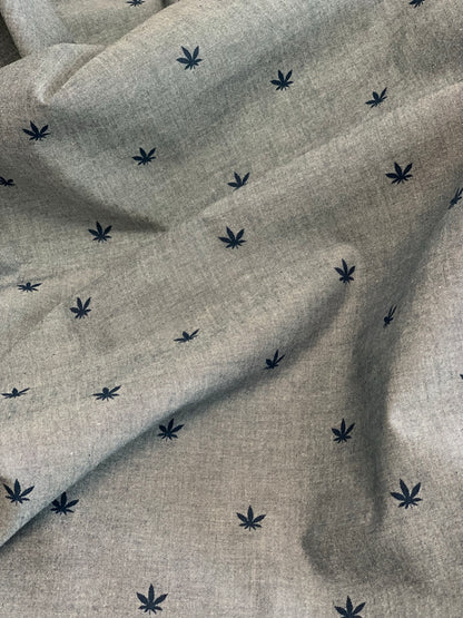 Chambray Union- American Minis by Robert Kaufman  - Cannabis flowers