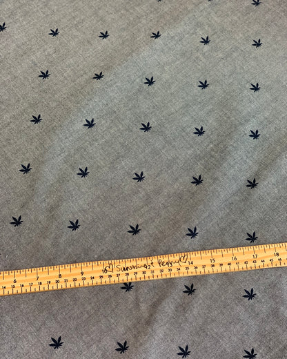 Chambray Union- American Minis by Robert Kaufman  - Cannabis flowers