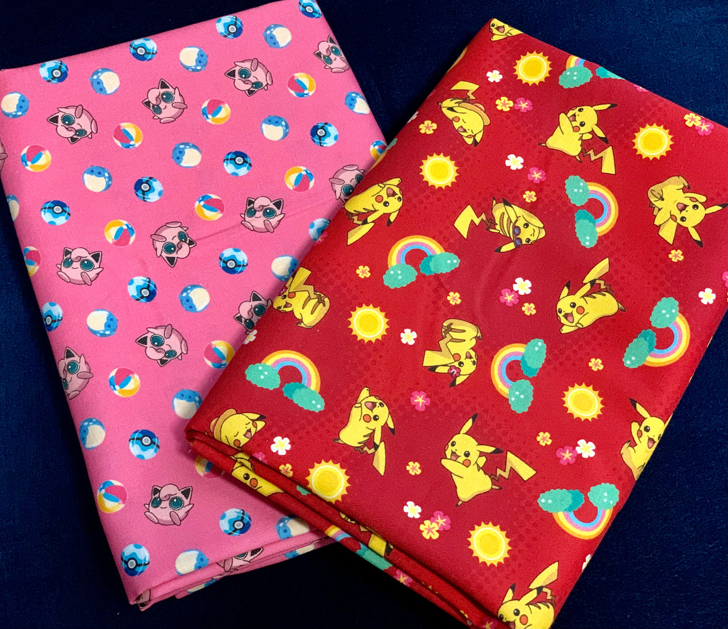 Pokémon - Pikachu Red - Robert Kaufman Fabrics